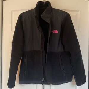 North Face Women’s Denali Fleece Size Medium Breast Cancer Jacket